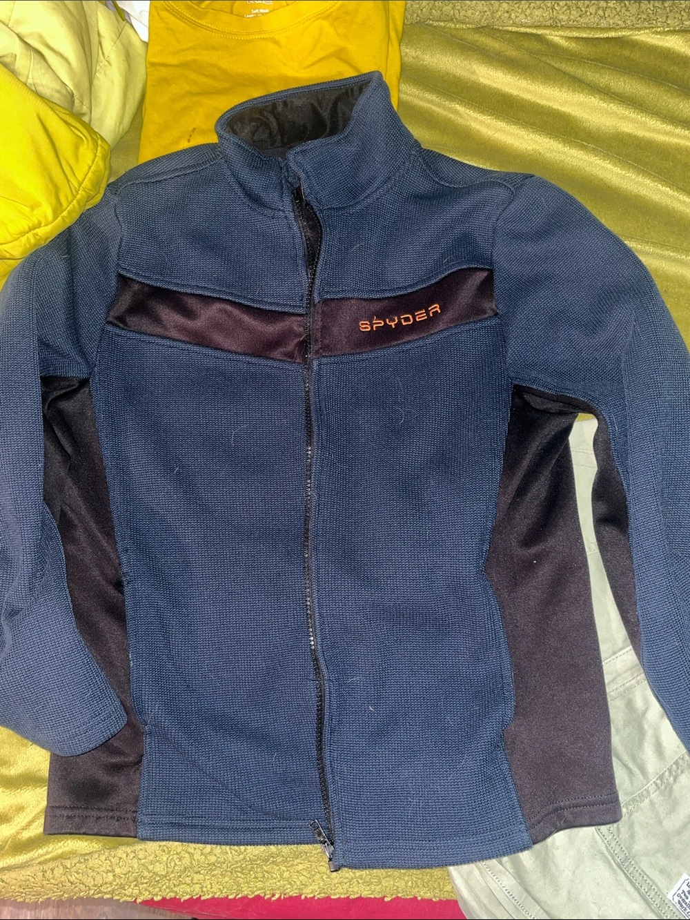 Spyder size XL youth 14/16 Insulating sweater . Dark blue